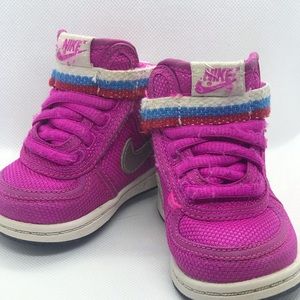 Size 3C toddler tennis shoes